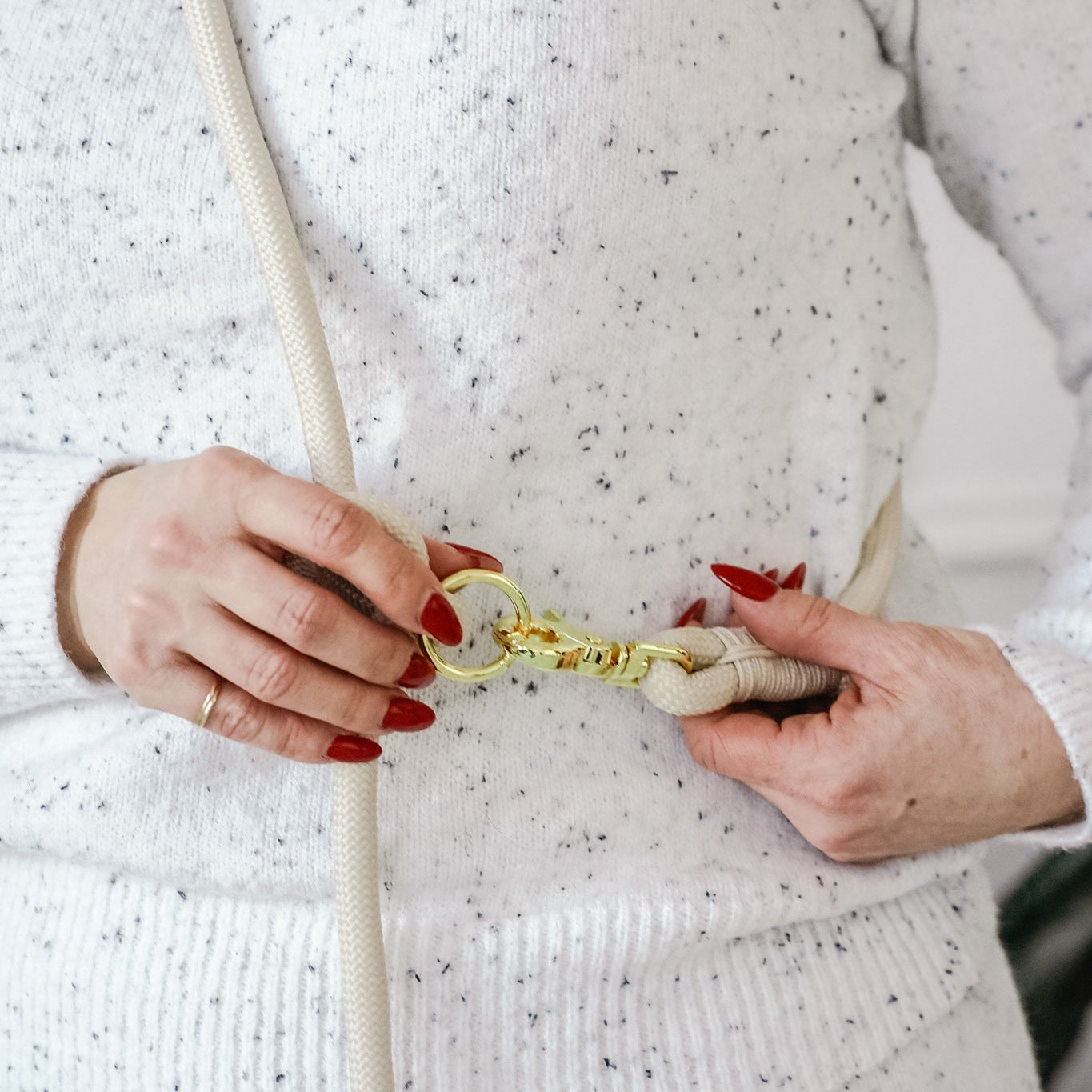 Cavology Easy O dog walking bundle with harness hands free rope leash and waste bag dispenser in vanilla cream