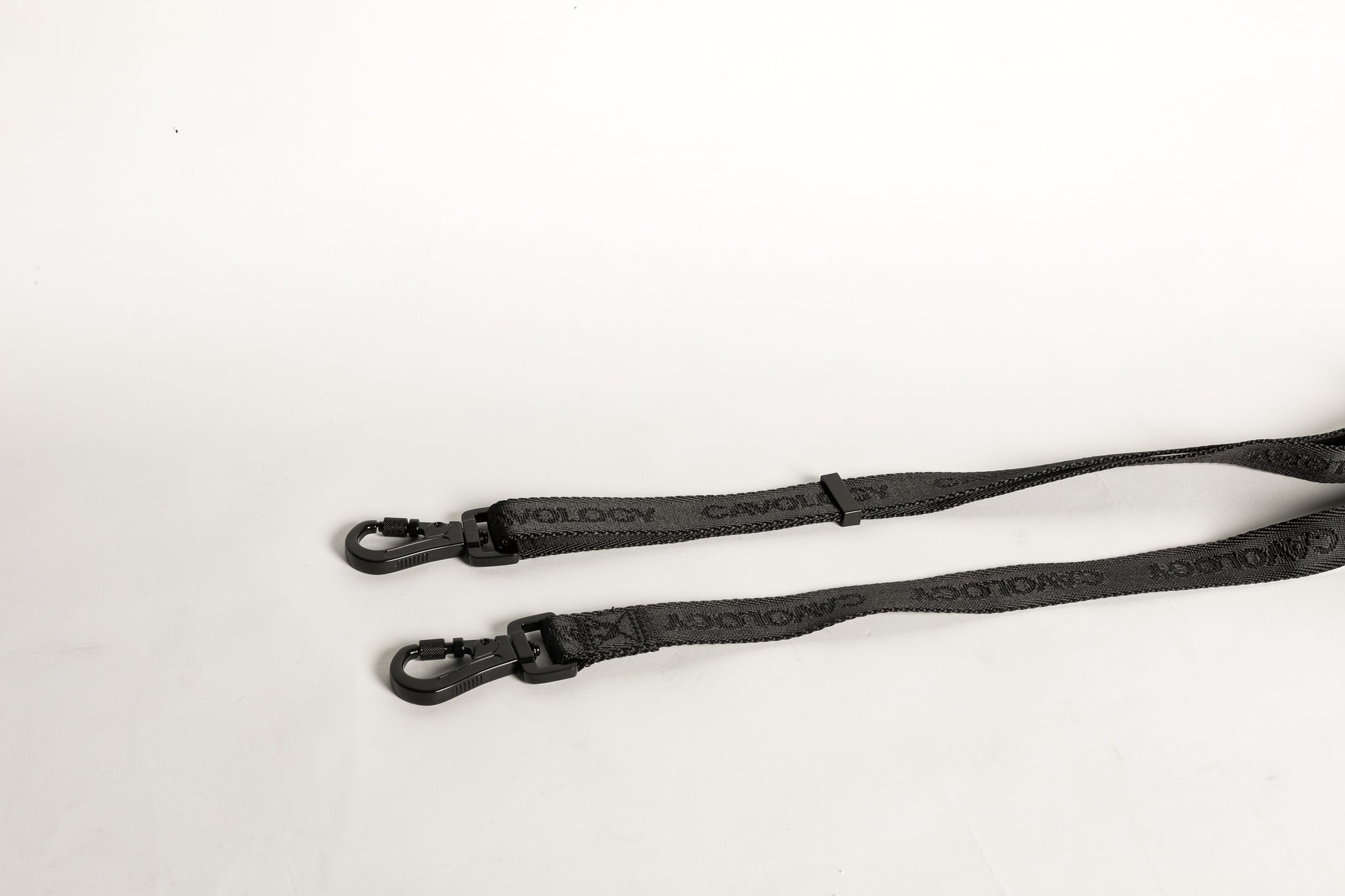 LEASH ATTACHMENT FOR HANDS FREE LEASH BLACK