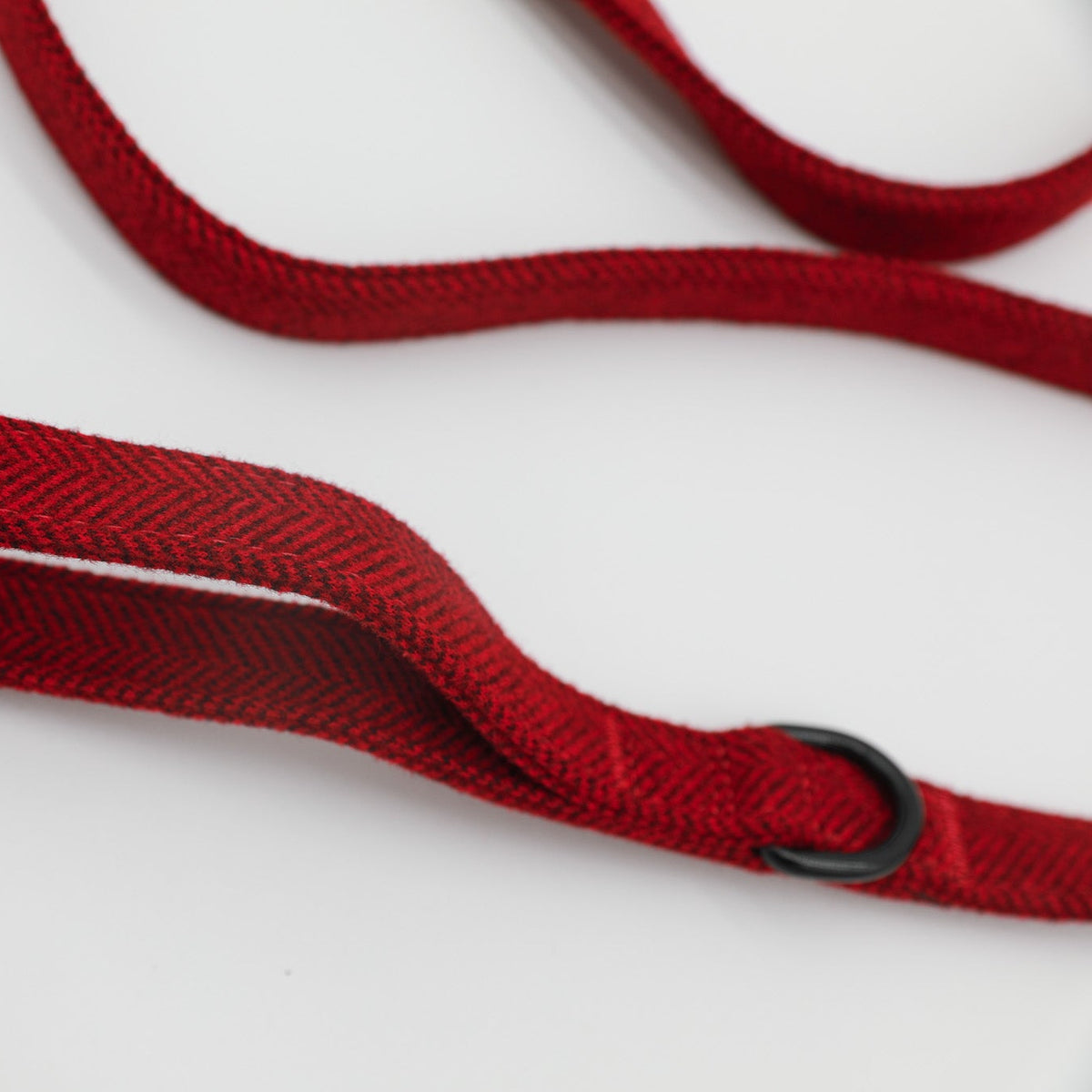Cranberry Herringbone Dog Leash