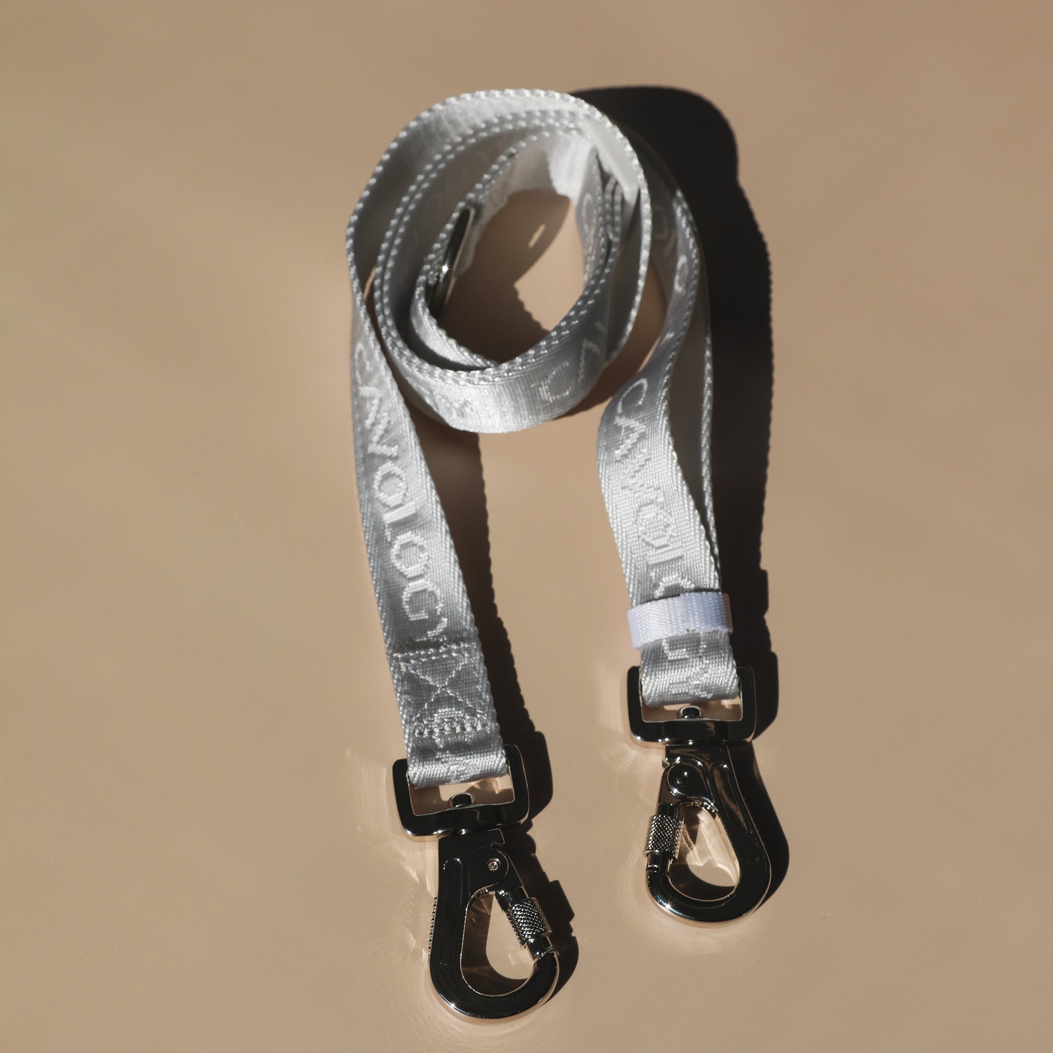 LEASH ATTACHMENT FOR HANDS FREE LEASH GREY